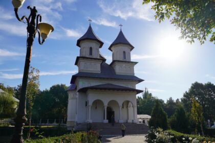 Activităţi dedicate Zilei Internaţionale a Persoanelor Vârstnice – fotografia 3