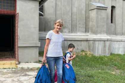Rechizite școlare din partea Bisericii pentru 200 de copii din Protopopiatul Nicorești – fotografia 20