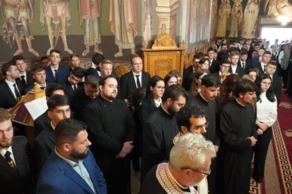 Seminarul Teologic „Sfântul Andrei“ din Galaţi şi-a deschis porţile pentru un nou an şcolar – fotografia 31