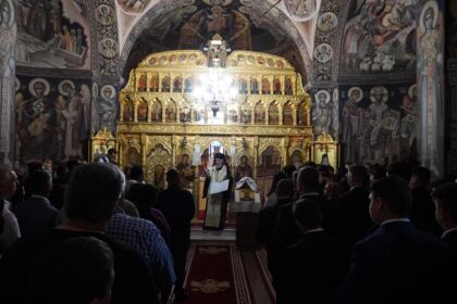 Seminarul Teologic „Sfântul Andrei“ din Galaţi şi-a deschis porţile pentru un nou an şcolar – fotografia 33