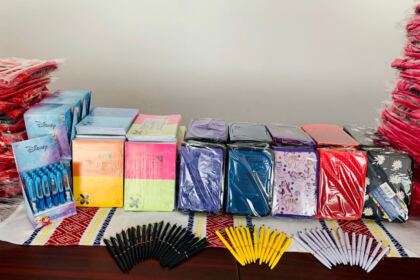 310 ghiozdane au fost oferite copiilor din parohiile Protopopiatului Însurăţei – fotografia 5