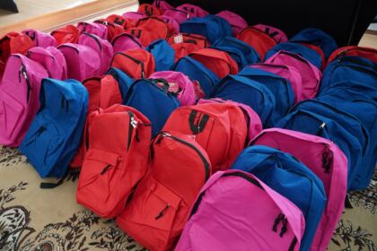 310 ghiozdane au fost oferite copiilor din parohiile Protopopiatului Însurăţei – fotografia 10