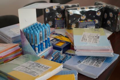 310 ghiozdane au fost oferite copiilor din parohiile Protopopiatului Însurăţei – fotografia 13