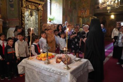 Întrunirea responsabililor pentru cateheza parohială din Arhiepiscopia Dunării de Jos – fotografia 23