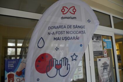 O nouă acţiune de donare de sânge a elevilor seminarişti şi preoţilor gălăţeni – fotografia 5