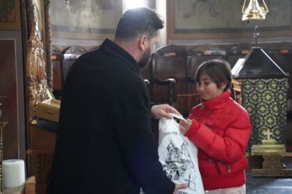 Programul social-filantropic „Ne înnoim de Sfintele Paşti“ – fotografia 22