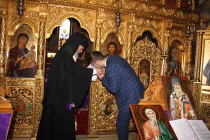 Întrunire cu elevii seminarişti gălăţeni pentru apostolat şi voluntariat – fotografia 11
