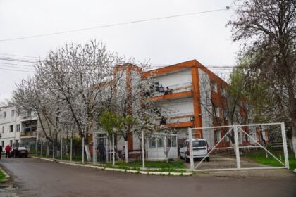Rugăciune şi filantropie în cadrul unui azil din Brăila – fotografia 1