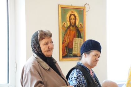 Rugăciune şi filantropie în cadrul unui azil din Brăila – fotografia 32