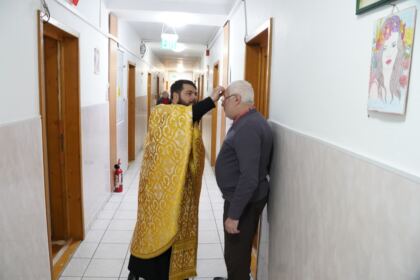 Rugăciune şi filantropie în cadrul unui azil din Brăila – fotografia 39
