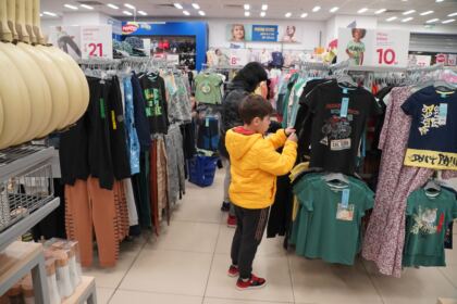 Programul social-filantropic „Ne înnoim de Sfintele Paşti“ a continuat în municipiul Galaţi – fotografia 4
