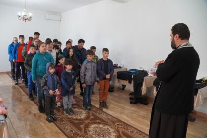 Programul eparhial „Ne înnoim de Sfintele Paşti“ a fost implementat cu succes şi în Protopopiatul Tecuci – fotografia 19