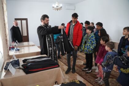 Programul eparhial „Ne înnoim de Sfintele Paşti“ a fost implementat cu succes şi în Protopopiatul Tecuci – fotografia 30