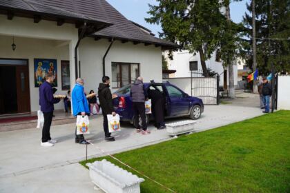 Programul eparhial „Ne înnoim de Sfintele Paşti“ a fost implementat cu succes şi în Protopopiatul Tecuci – fotografia 37