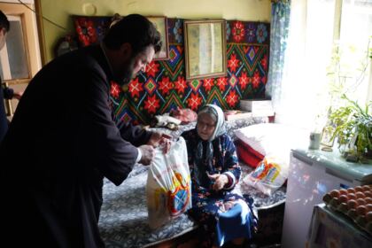 Programul eparhial „Ne înnoim de Sfintele Paşti“ a fost implementat cu succes şi în Protopopiatul Tecuci – fotografia 47