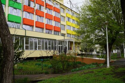 Dialog şi comuniune între vârstnici şi studenţi teologi, la Galaţi – fotografia 22