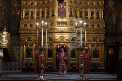 Liturghie şi filantropie la Catedrala Arhiepiscopală din Galaţi – fotografia 10