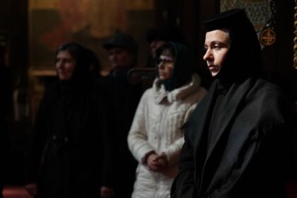 Liturghie şi filantropie la Catedrala Arhiepiscopală din Galaţi – fotografia 20