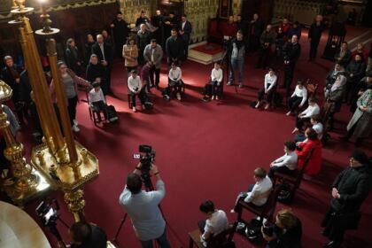 Liturghie şi filantropie la Catedrala Arhiepiscopală din Galaţi – fotografia 32