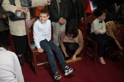 Liturghie şi filantropie la Catedrala Arhiepiscopală din Galaţi – fotografia 44