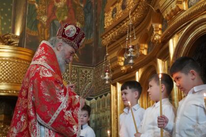 Liturghie şi filantropie la Catedrala Arhiepiscopală din Galaţi – fotografia 53