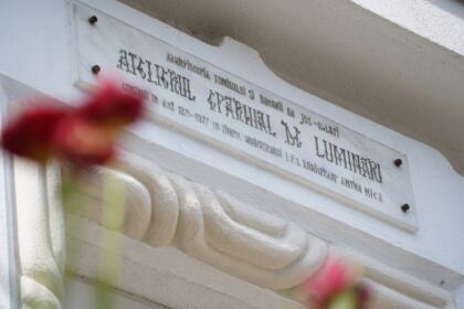 Grupuri de elevi şi studenţi au vizitat Centrul Eparhial – fotografia 3
