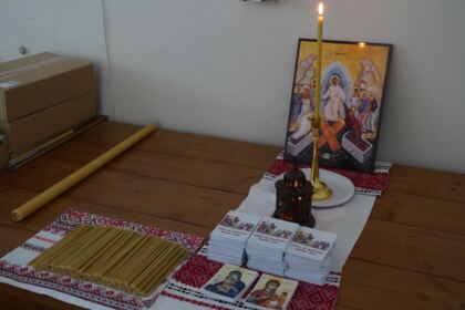 Grupuri de elevi şi studenţi au vizitat Centrul Eparhial – fotografia 12