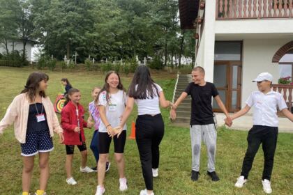 Activităţi educativ-recreative pentru 125 de copii în Parohia Brătuleşti – fotografia 21