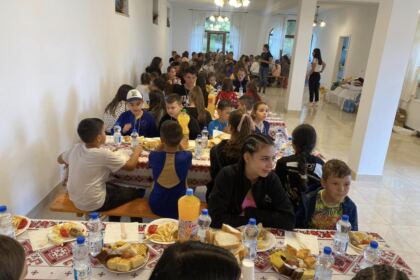 Activităţi educativ-recreative pentru 125 de copii în Parohia Brătuleşti – fotografia 42