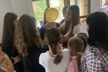 Activităţi educativ-recreative pentru 125 de copii în Parohia Brătuleşti – fotografia 48