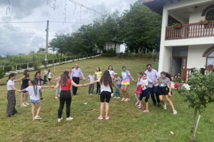 Activităţi educativ-recreative pentru 125 de copii în Parohia Brătuleşti – fotografia 56
