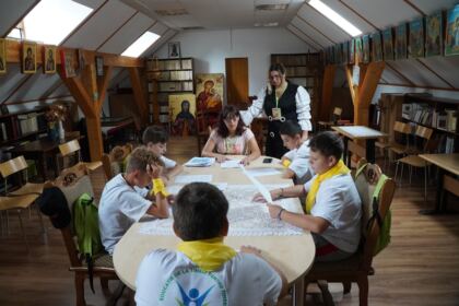 Proiect educaţional şi social pentru copii la Parohia „Sfinţii Trei Ierarhi“ din Galaţi – fotografia 18