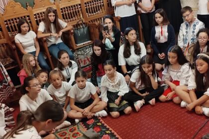În Arhiepiscopia Dunării de Jos continuă programul de vară pentru copii – fotografia 14