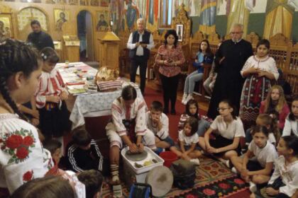 În Arhiepiscopia Dunării de Jos continuă programul de vară pentru copii – fotografia 19