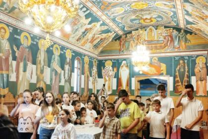 În Arhiepiscopia Dunării de Jos continuă programul de vară pentru copii – fotografia 27