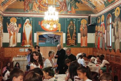 În Arhiepiscopia Dunării de Jos continuă programul de vară pentru copii – fotografia 28