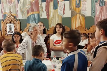În Arhiepiscopia Dunării de Jos continuă programul de vară pentru copii – fotografia 31