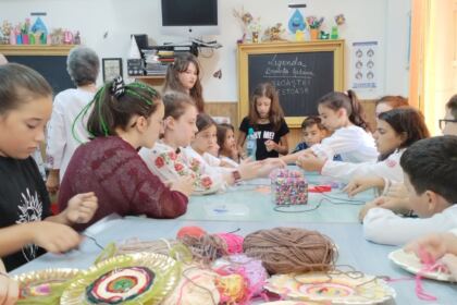 În Arhiepiscopia Dunării de Jos continuă programul de vară pentru copii – fotografia 36