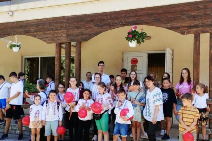 În Arhiepiscopia Dunării de Jos continuă programul de vară pentru copii – fotografia 50