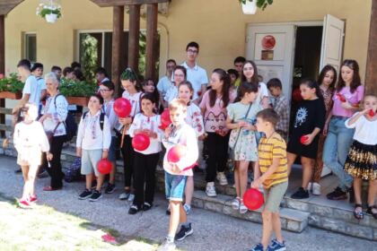 În Arhiepiscopia Dunării de Jos continuă programul de vară pentru copii – fotografia 51