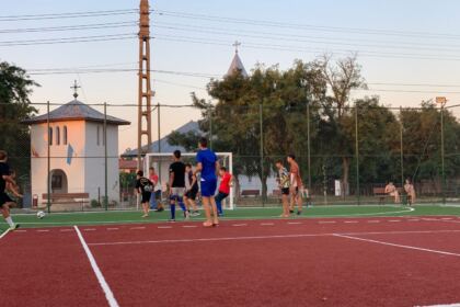 Activităţi recreative şi educative pentru copiii din mica localitate Esna, judeţul Brăila – fotografia 13