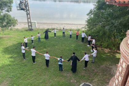 Activităţi recreative şi educative pentru copiii din mica localitate Esna, judeţul Brăila – fotografia 34