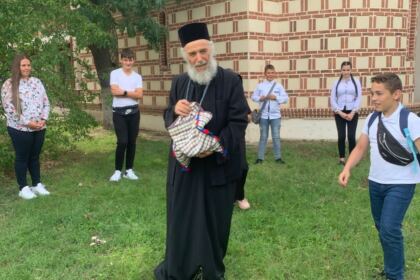 Activităţi recreative şi educative pentru copiii din mica localitate Esna, judeţul Brăila – fotografia 35