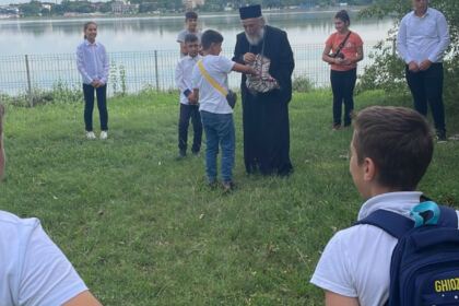 Activităţi recreative şi educative pentru copiii din mica localitate Esna, judeţul Brăila – fotografia 36