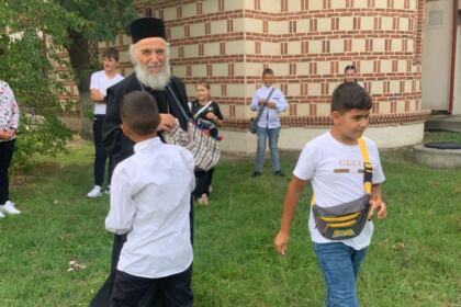 Activităţi recreative şi educative pentru copiii din mica localitate Esna, judeţul Brăila – fotografia 38