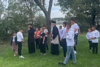 Activităţi recreative şi educative pentru copiii din mica localitate Esna, judeţul Brăila – fotografia 41