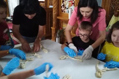 Proiect educaţional şi recreativ în Parohia „Sf. Împăraţi“ din Tecuci – fotografia 9