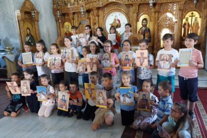 Proiect educaţional şi recreativ în Parohia „Sf. Împăraţi“ din Tecuci – fotografia 15