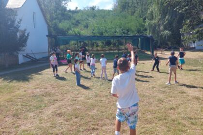 Proiect educaţional şi recreativ în Parohia „Sf. Împăraţi“ din Tecuci – fotografia 25