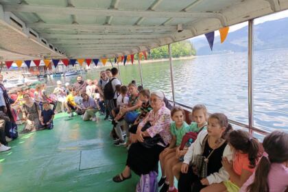 Excursie pe plaiuri nemțene pentru copiii din Parohia Smulți II – fotografia 7